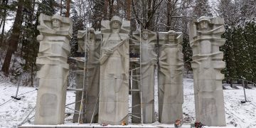 Antakalnio kapinėse nukeltos stelos bus perduotos Grūto parkui