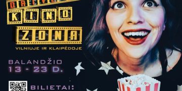 Didžiausias kino teatras iš automobilio po atviru dangumi vėl Vilniuje