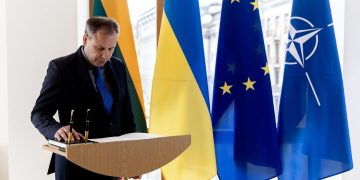 Premjerė priėmė Vyriausybės atstovo priesaiką