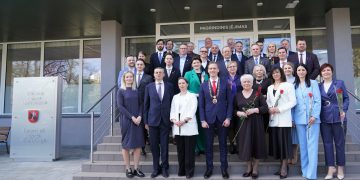 Iškilmingai prisiekė Vilniaus rajono 2023-2027 m. kadencijos Taryba ir meras Robert Duchnevič