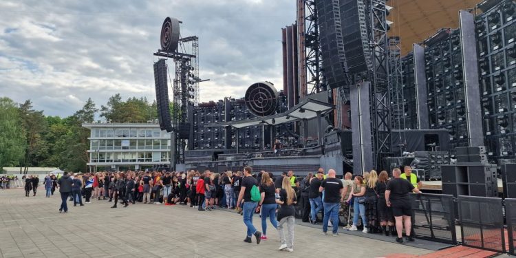 Į Vilnių plūsta „Rammstein“ gerbėjai – laukia karštas ir garsus vakaras (fotogalerija)