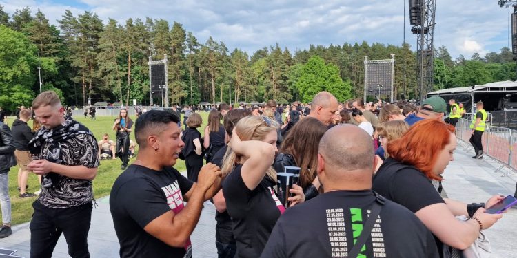 Į Vilnių plūsta „Rammstein“ gerbėjai – laukia karštas ir garsus vakaras (fotogalerija)
