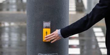 T. Narbuto ir Saltoniškių gatvių sankryžoje patobulinta pėsčiųjų ir dviračių infrastruktūra