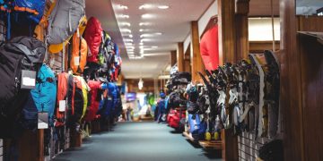 Vagys irgi sportuoja – iš paruotuvės bandyta pavogti sporto prekių