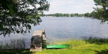 Babruko ežere maudytis nerekomenduojama