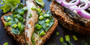 Pigiau nebūna: pasižvalgykime į estus – štai ką jie skanaus ir įdomaus ruošia iš šprotų