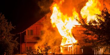 Gaisrų gausa pasaulyje neaplenkia ir Lietuvos – ką svarbu žinoti gyventojams