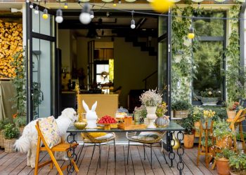 Interjero dizaineriai patarė, kaip terasą ar balkoną paversti jaukia erdve