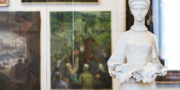 Duris atveria dvi parodos apie sovietmečio Lietuvos „neišspręstas kompozicijas“ ir asmenines tragedijas