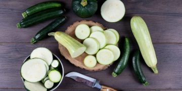 Kai išsenka fantazija, kur dėti gausų cukinijų derlių – kepkite keksiukus: vos už kelis eurus pavaišinsite ir draugus