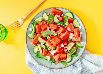 Arbūzo dienos proga – internetą užvaldžiusių salotų receptas