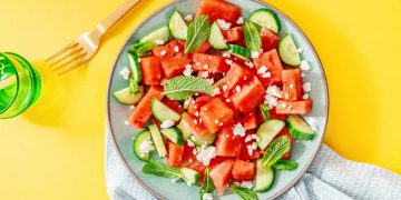 Arbūzo dienos proga – internetą užvaldžiusių salotų receptas