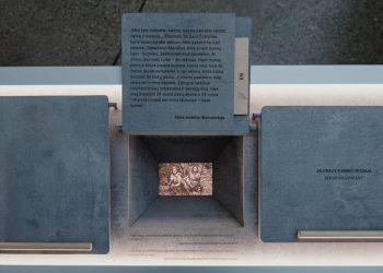 Vilniaus savivaldybėje – paroda apie Holokaustą išgyvenusių moterų ir mergaičių patirtis