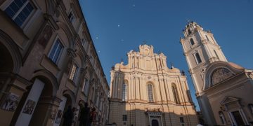 „Invisible Angels“: japonų kompozitoriaus Toshio Hosokawos kūrinys, skirtas Vilniaus universitetui