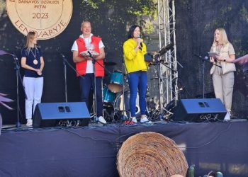 Lentvario kultūros centras rudenišką šeštadienį sukvietė bendruomenę ir svečius į dzūkišką...