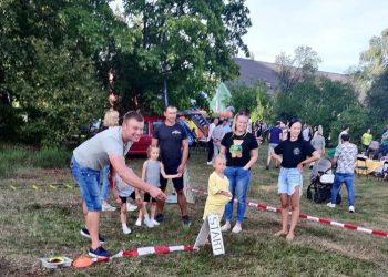 Tiltų kaimo bendruomenės projektas „Sportas visiems“ subūrė ne tik kaimo žmones