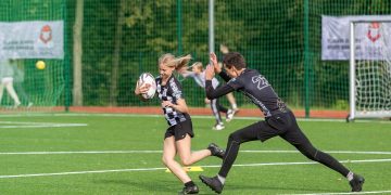 Mokiniams ir bendruomenėms atvertas Vilniaus Radvilų gimnazijos sporto aikštynas