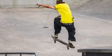 Nauja riedlenčių erdvė sostinėje – net ir profesionaliems triukams