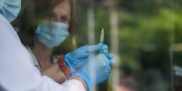 Aktuali informacija norintiems pasiskiepyti nuo gripo ir koronaviruso