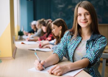 Pažangiausiems Vilniaus rajono mokiniams – piniginės premijos