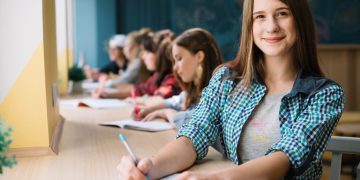 Pažangiausiems Vilniaus rajono mokiniams – piniginės premijos