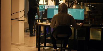 Grėsmės lygis išlieka nepasikeitęs, prašome vieningai laikytis bendrų policijos ir NKVC rekomendacijų