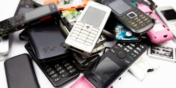 Jų yra kiekvienuose namuose – atpažinkite „nematomas“ elektronikos atliekas ir susitvarkykite