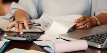 Artėja naujas šildymo sezonas: kam priklauso kompensacija?