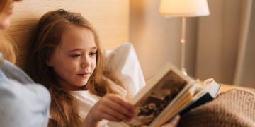 Knygų skaitymo nauda: kaip išmintingai spręsti tėvystės iššūkius