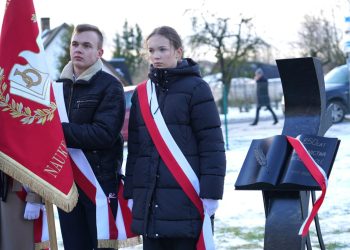 Maišiagalos švietimo 250 metų jubiliejų įamžino atminimo lenta ir knyga