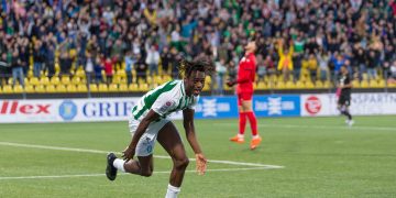 M. Oyewusi rungtyniaus Prancūzijoje