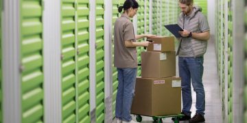 Vilniuje duris atveria pirmas Lietuvoje visiškai automatizuotas saugojimo centras