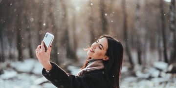 Pasirodžius sniegui reikia papildomai apsaugoti ir telefoną