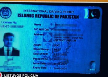 Pakistanietis pateikė suklastotą vairuotojo pažymėjimą
