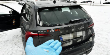 „Škoda“ automobilyje rasta galimai narkotinių medžiagų