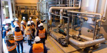 Iš nuotekų dumblo gaminama elektra „Vilniaus vandenims“ padeda amortizuoti elektros pabrangimą