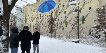 NATO 75-mečiui paminėti Vilniaus senamiestį papuošė įspūdinga menininkų freska