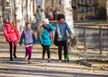 Vaiko teisių gynėjai: svarbu, kad tėvai žinotų, ką veikia ir kur yra jų vaikai