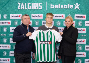 Pirmąją sutartį pasirašė G. Mikelaitis