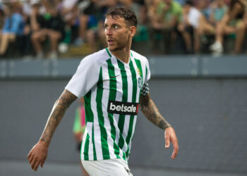 N. Gorobsovas atsisveikina