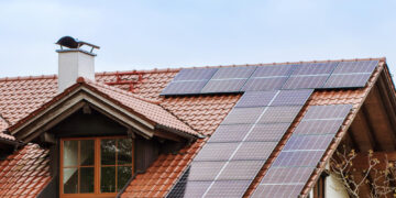 Kokiais atvejais saulės elektrines įsirengti apsimoka, o kokiais – ne?