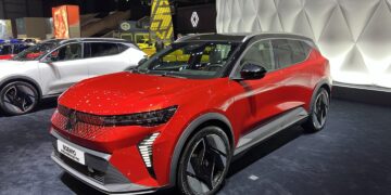 Renault Scenic E-tech Electric tapo 2024 Europos metų automobiliu