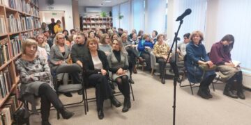 Trakų viešojoje bibliotekoje vyko poezijos ir muzikos vakaras „Aš pažinau karalių tavyje“