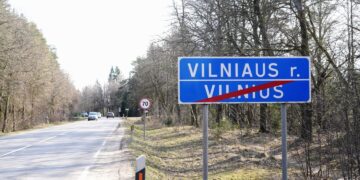 Pėsčiųjų ir dviračių takai Mickūnų seniūnijoje kelio Vilnius–Polockas atkarpoje