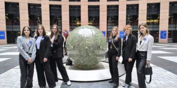 Vilniaus r. Peberžės „Verdenės“ gimnazijos mokinės dalyvavo Euroscolos projekto renginyje Strasbūre