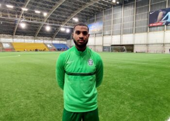 Papildymas gynyboje – Komorų rinktinės narys