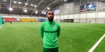 Papildymas gynyboje – Komorų rinktinės narys