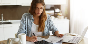 Kaip atrodo toksiškas santykis su pinigais ir kaip jo išvengti