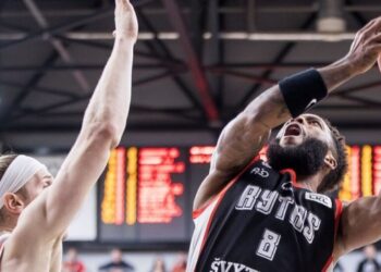 Išretėjęs „Rytas“ namuose palaužė uteniškius