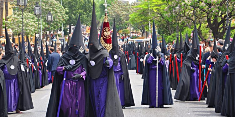 Iškilminga Velykų procesija Ispanijoje